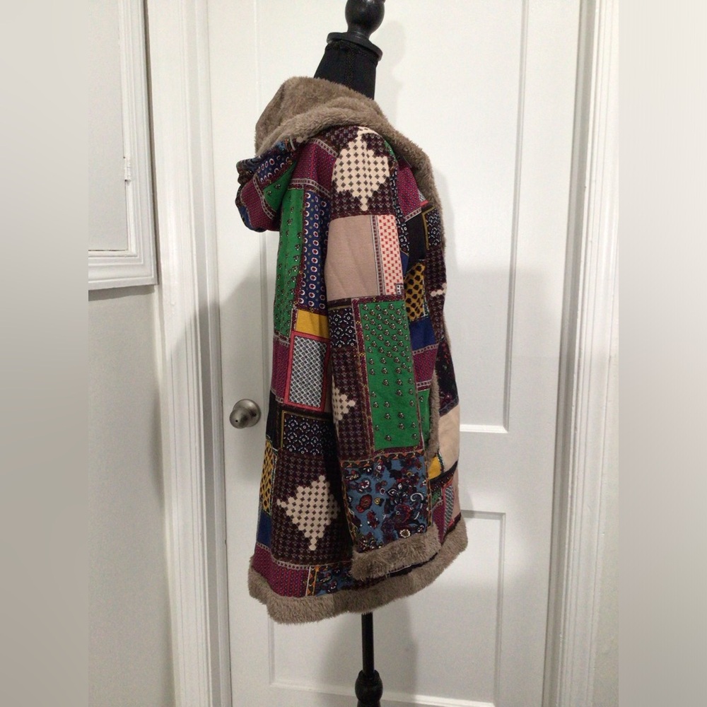 Multi color patch pattern fur jacket - Picture 2 of 7